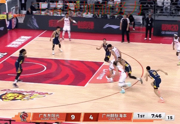 CBA转会动态追踪：中国田径队客场逆转拿下关键三分